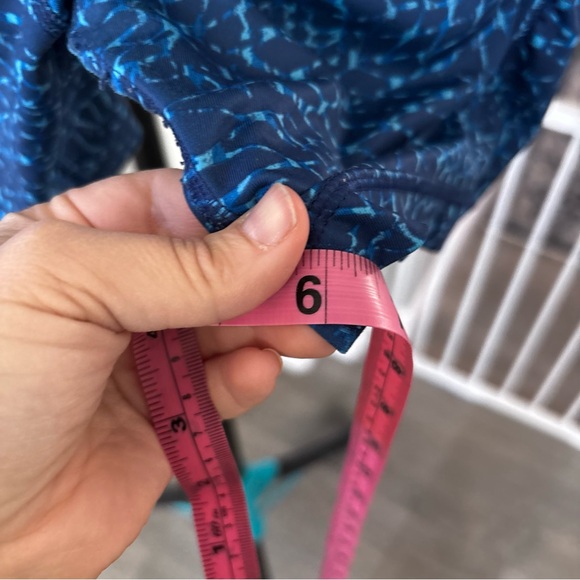 lululemon Blue Patterned biker Shorts - Picture 9 of 10